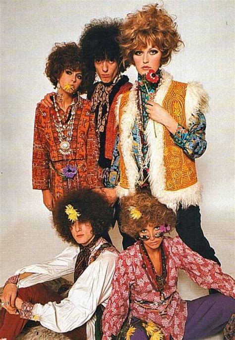 70s fashion flower power